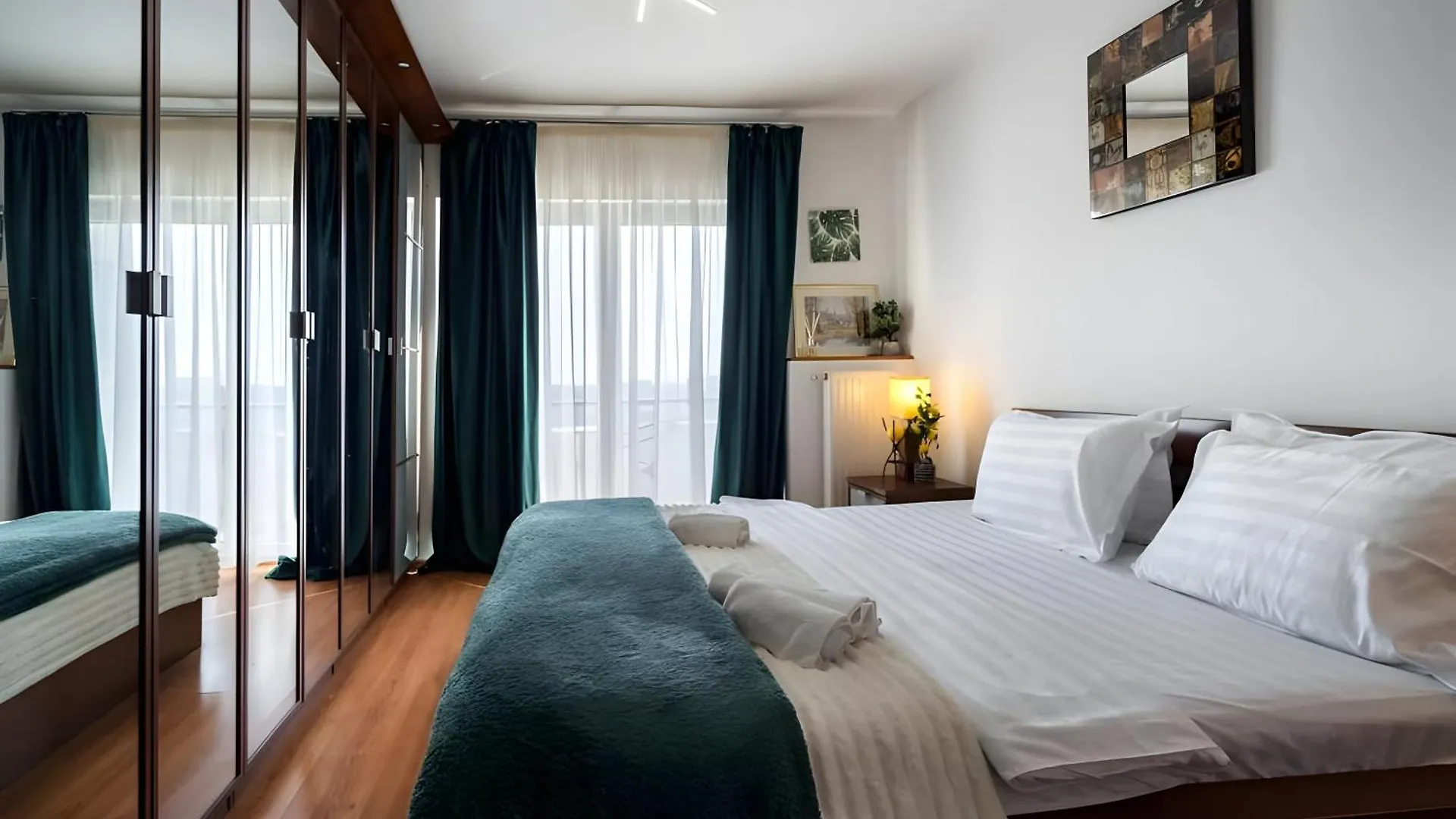 Landmark & City - 2Bdr Spacious And Comfy Flat With Amazing Views Bukarest Lejlighed