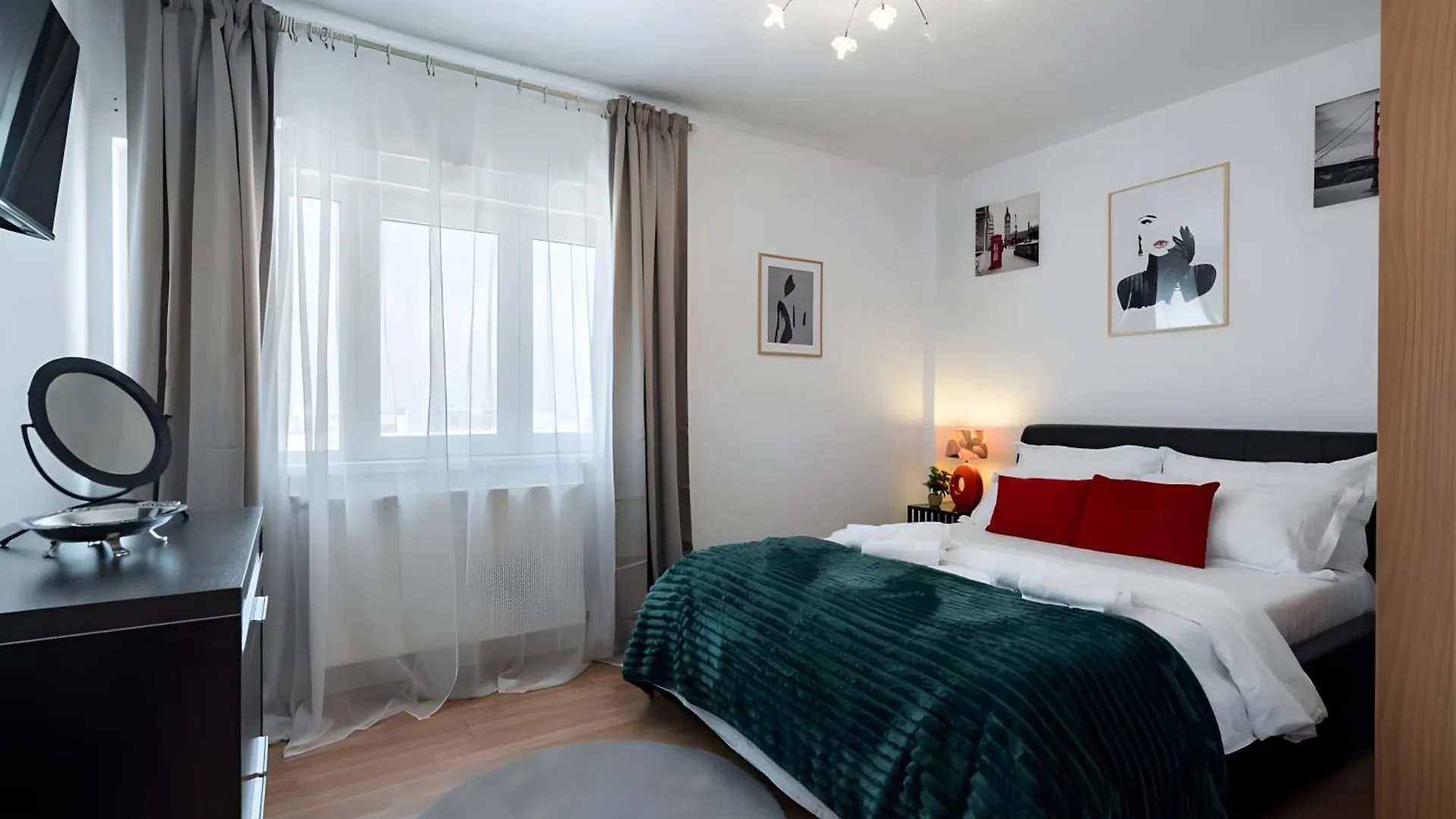 Landmark & City - 2Bdr Spacious And Comfy Flat With Amazing Views Boekarest Appartement