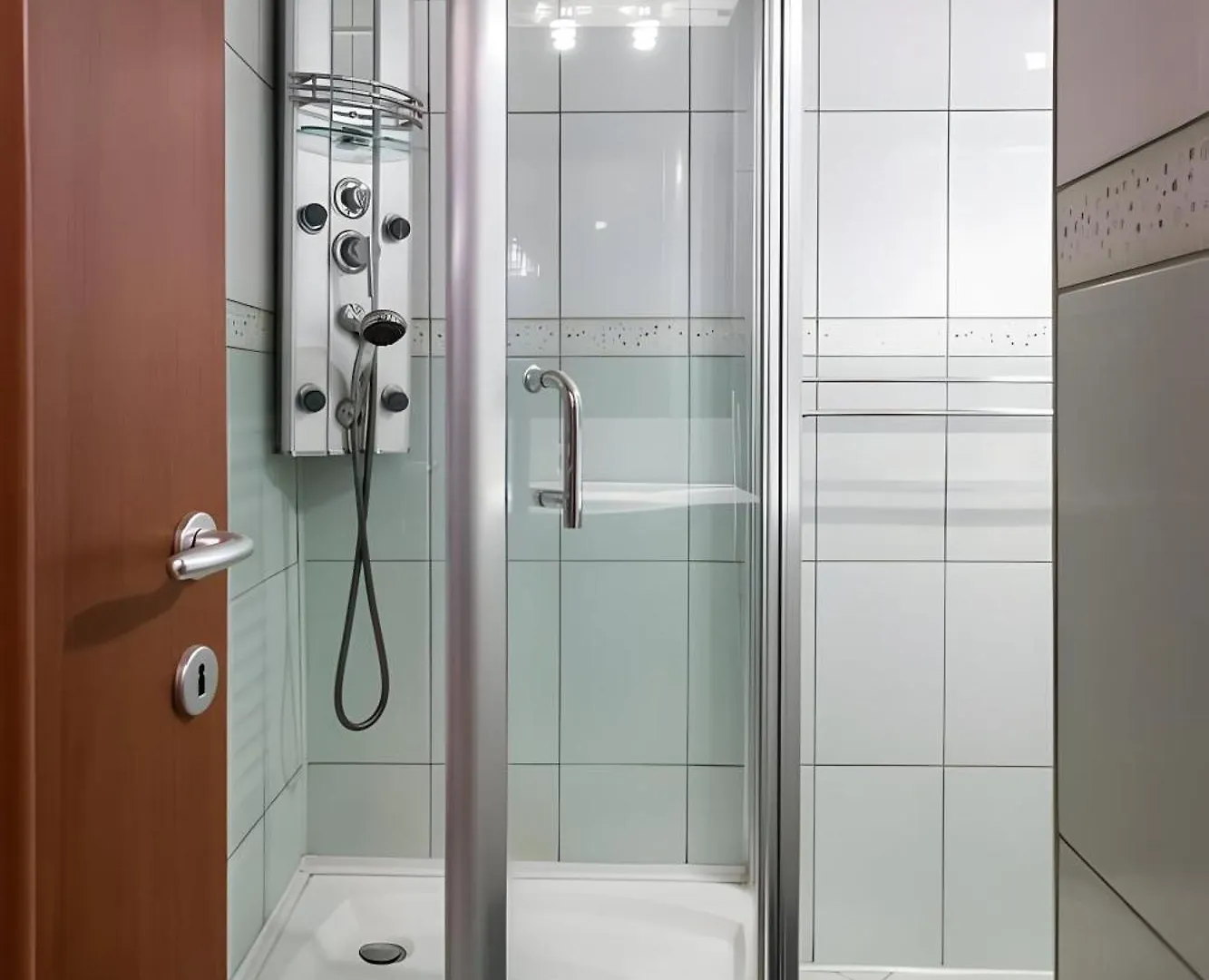 Landmark & City - 2Bdr Spacious And Comfy Flat With Amazing Views 부쿠레슈티 아파트