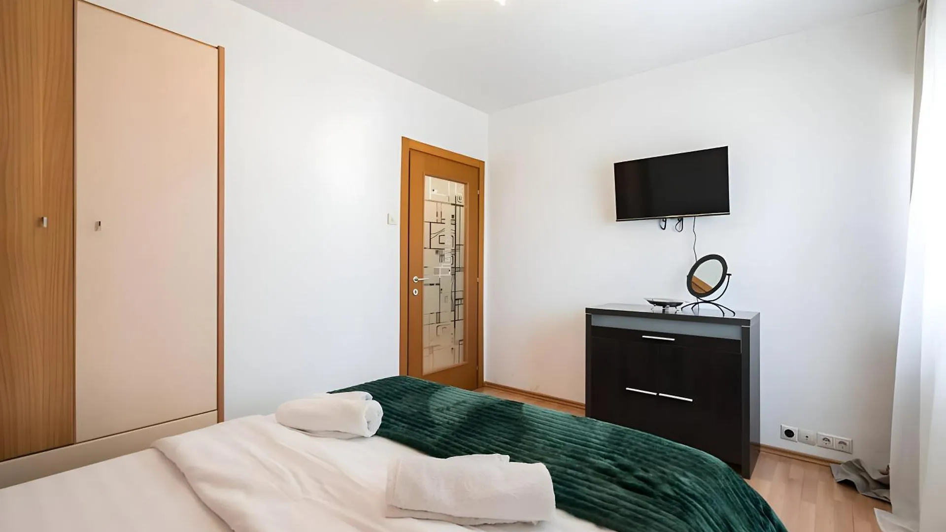 아파트 Landmark & City - 2Bdr Spacious And Comfy Flat With Amazing Views 부쿠레슈티 루마니아