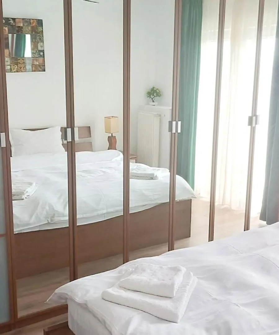 Landmark & City - 2Bdr Spacious And Comfy Flat With Amazing Views 부쿠레슈티 루마니아